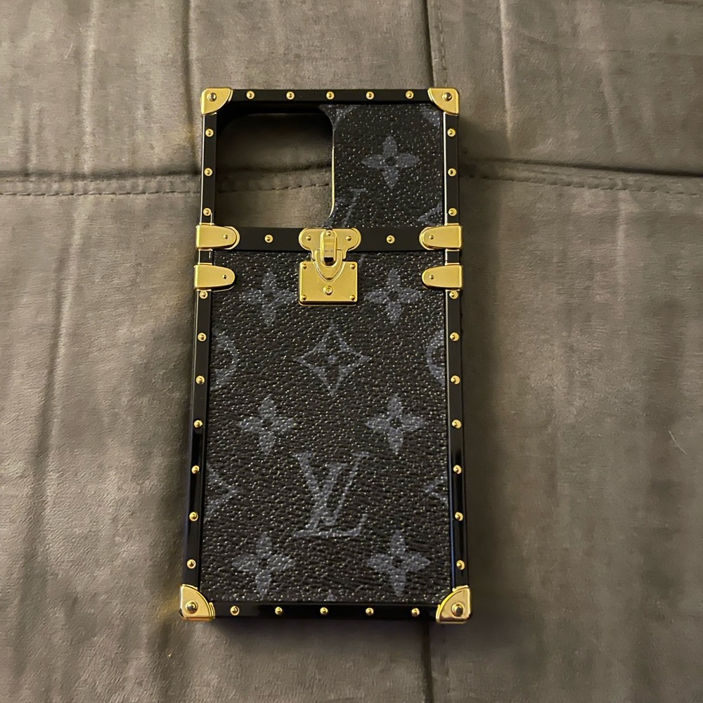 Iphone 12/13 pro max box case